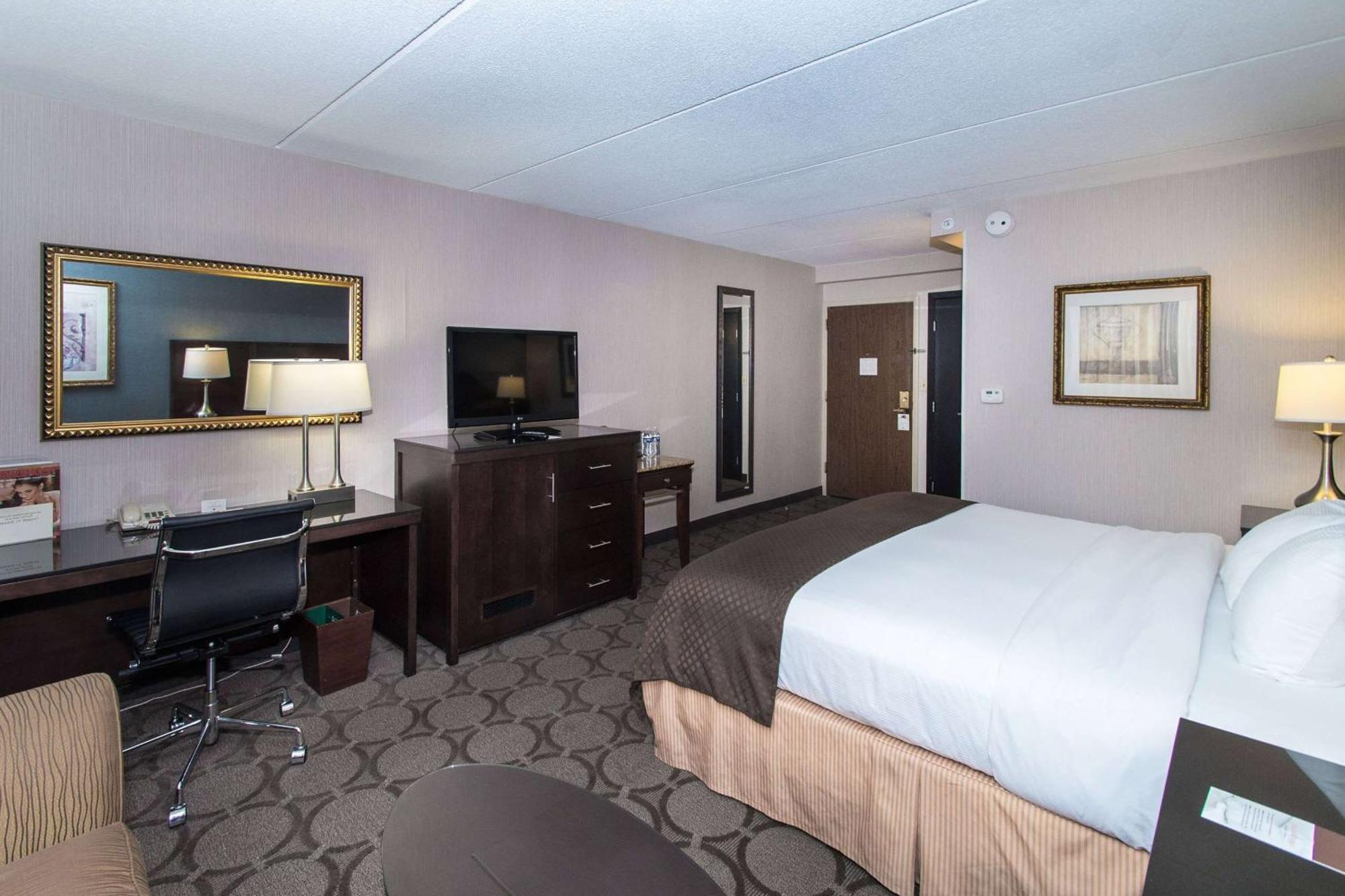 Wyndham Columbus Hotel Уъртингтън Екстериор снимка
