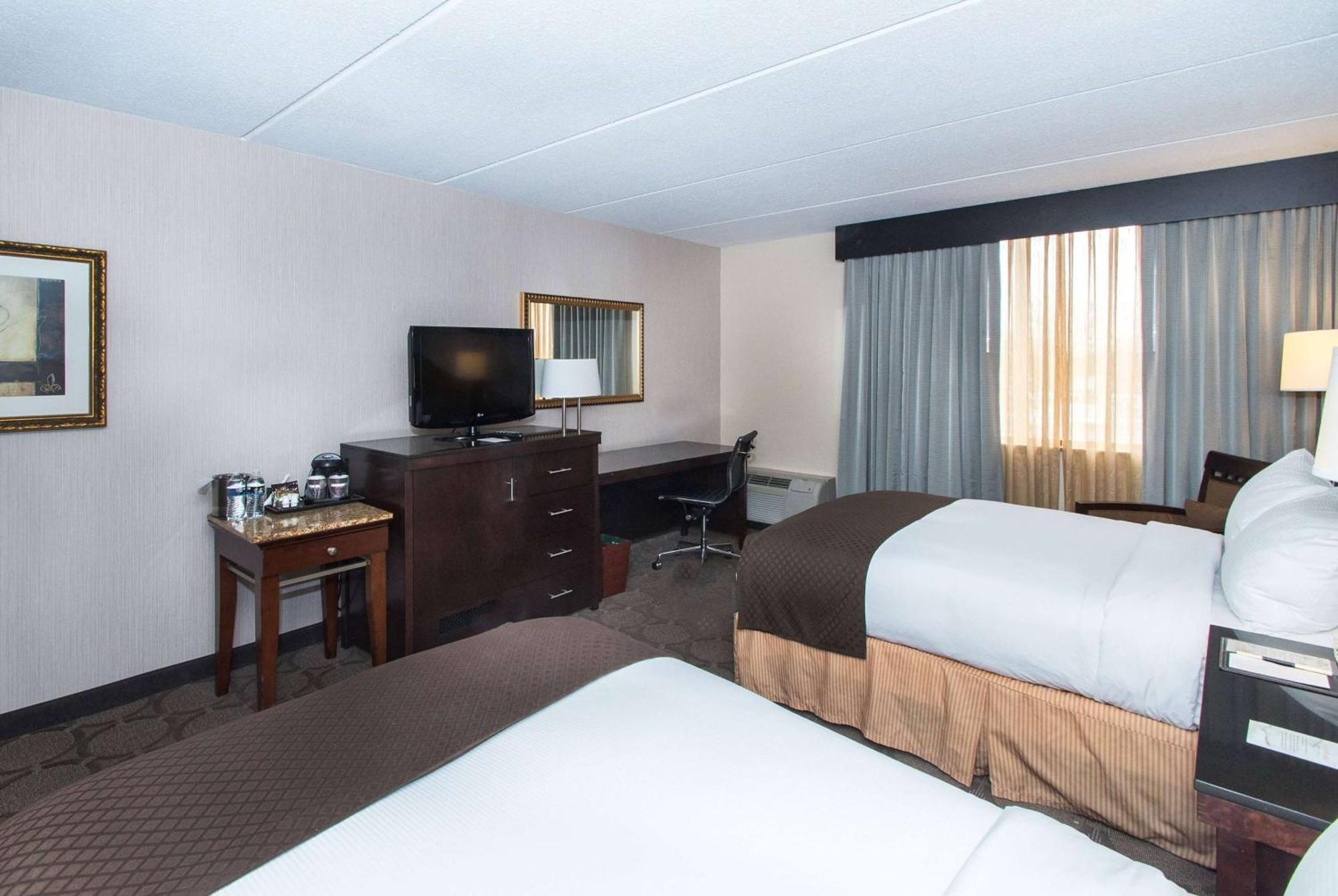 Wyndham Columbus Hotel Уъртингтън Екстериор снимка
