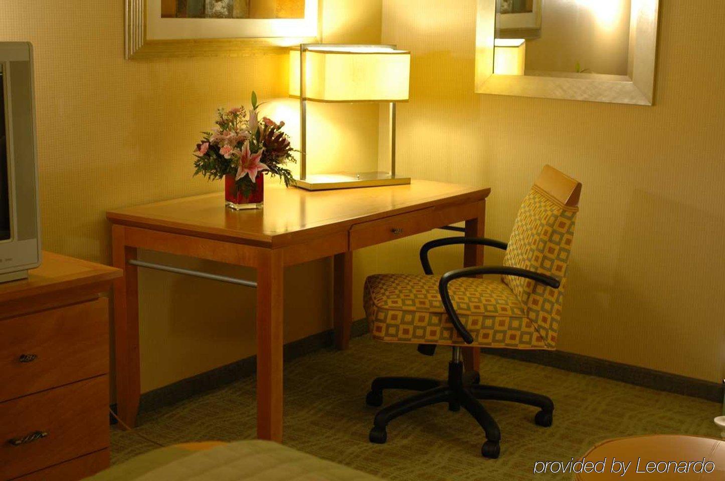 Wyndham Columbus Hotel Уъртингтън Стая снимка
